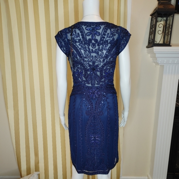SUE WONG LACE BEADED VNECK COCKTAIL DRESS, NAVY 4 - Picture 9 of 16